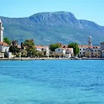 Lovre * Kaštela