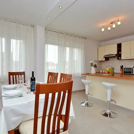 Lovre Appartement Kaštela