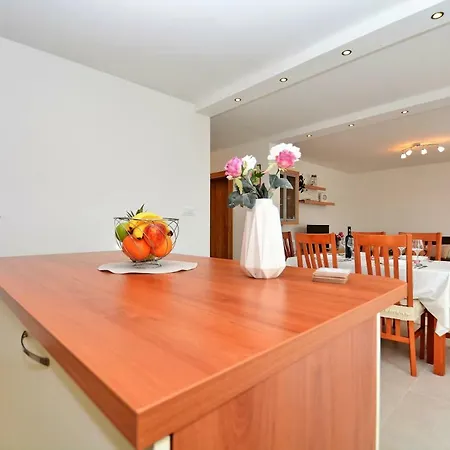 Lovre Apartmán Kaštela