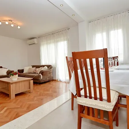 Lovre Appartement Kaštela