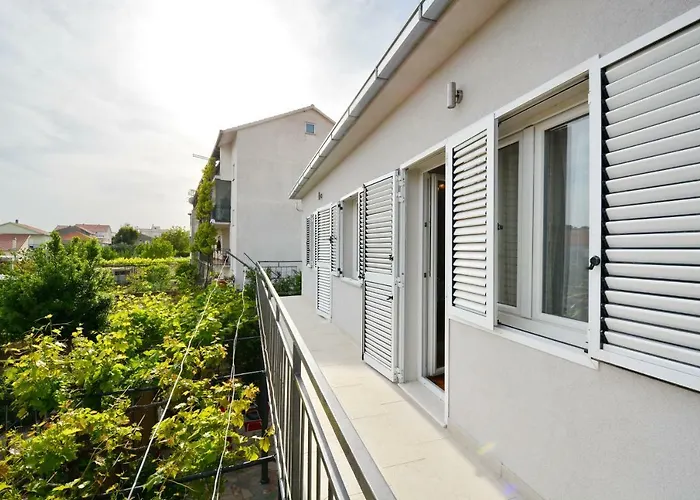 아파트 Lovre Kaštela